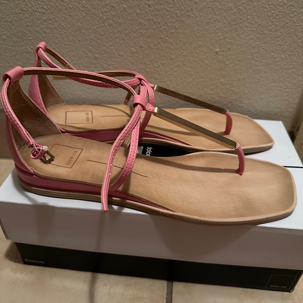Dolce Vita sandals size 9 1/2
